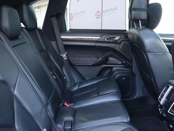 Porsche Cayenne II (958) с пробегом 2012 года, цена 2 090 000 рублей, 207950 км, внедорожник, Автокод Объявления