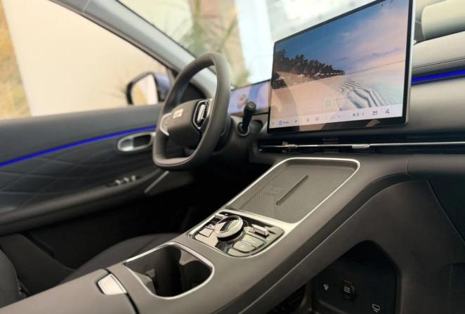 Новый Geely EX5 EM-i 2026 года, цена 3 969 990 рублей, внедорожник, Автокод Объявления