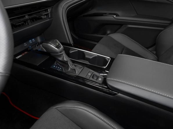 Toyota Camry IX (XV80) China Market с пробегом 2026 года, цена 4 350 000 рублей, 20 км, седан, Автокод Объявления