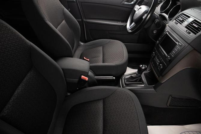 Skoda Yeti I Рестайлинг с пробегом 2014 года, цена 1 269 000 рублей, 111600 км, внедорожник, Автокод Объявления