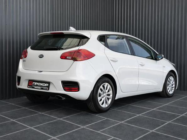 Kia Ceed II Рестайлинг с пробегом 2017 года, цена 1 227 000 рублей, 174863 км, хэтчбек, Автокод Объявления