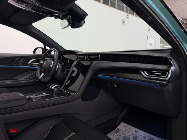 Hongqi H6 с пробегом 2025 года, цена 3 990 000 рублей, 727 км, хэтчбек, Автокод Объявления