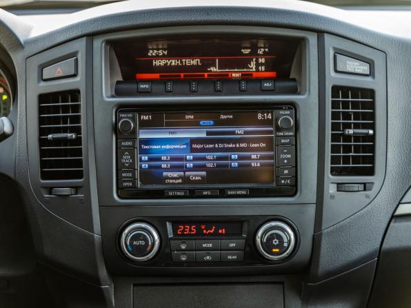 Mitsubishi Pajero IV Рестайлинг 1 с пробегом 2012 года, цена 2 198 000 рублей, 144602 км, внедорожник, Автокод Объявления