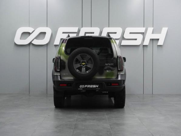 Chevrolet Niva I Рестайлинг с пробегом 2017 года, цена 849 000 рублей, 127345 км, внедорожник, Автокод Объявления