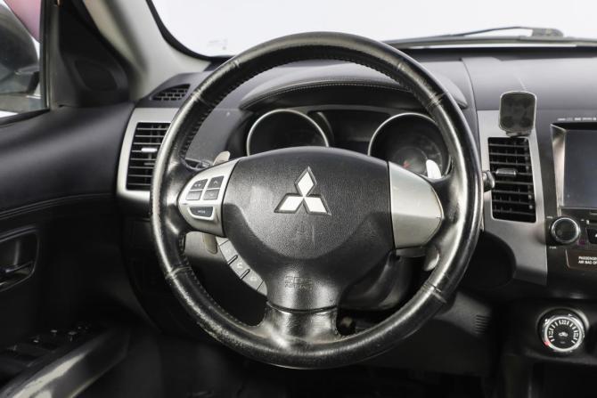 Mitsubishi Outlander II Рестайлинг с пробегом 2010 года, цена 1 399 000 рублей, 247000 км, внедорожник, Автокод Объявления