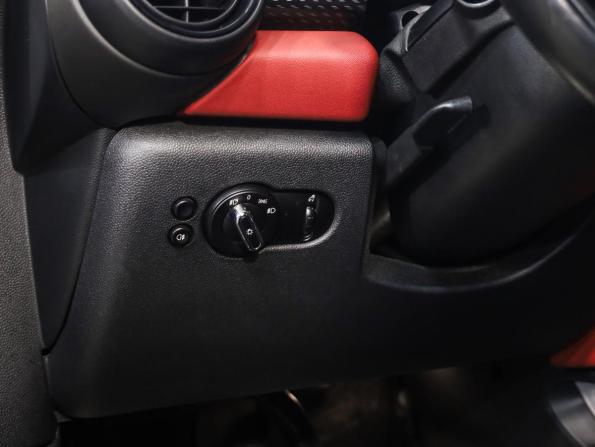 Mini Hatch III (F55/F56) с пробегом 2016 года, цена 2 198 000 рублей, 131026 км, хэтчбек, Автокод Объявления