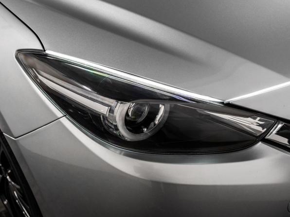 Mazda Axela III Рестайлинг с пробегом 2017 года, цена 1 130 000 рублей, 186052 км, хэтчбек, Автокод Объявления