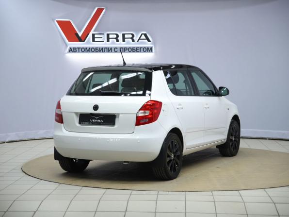 Skoda Fabia II Рестайлинг с пробегом 2013 года, цена 990 000 рублей, 75432 км, хэтчбек, Автокод Объявления