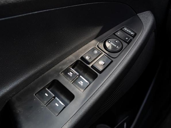Hyundai Tucson III Рестайлинг с пробегом 2018 года, цена 2 285 000 рублей, 140533 км, внедорожник, Автокод Объявления