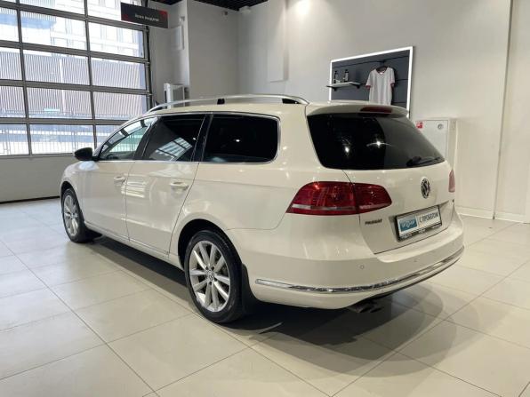 Volkswagen Passat B7 с пробегом 2012 года, цена 950 000 рублей, 243650 км, универсал, Автокод Объявления