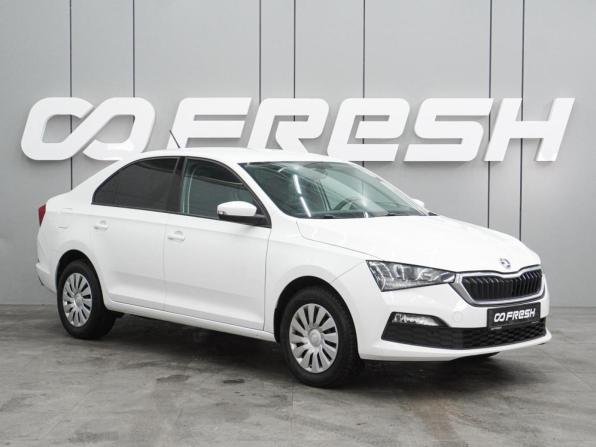 Skoda Rapid II с пробегом 2022 года, цена 1 633 000 рублей, 89789 км, лифтбек, Автокод Объявления