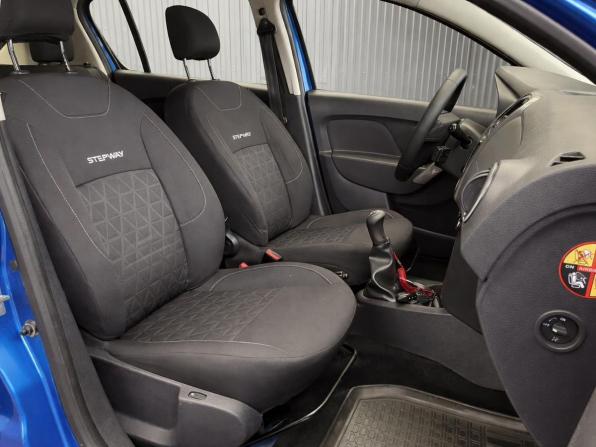 Renault Sandero II с пробегом 2014 года, цена 877 000 рублей, 115404 км, хэтчбек, Автокод Объявления