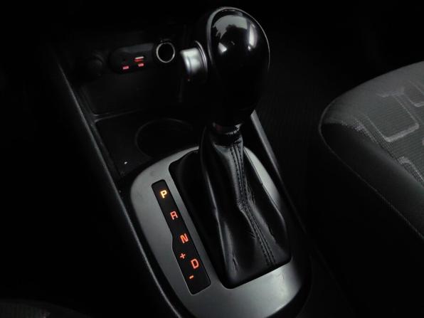Kia Rio III Рестайлинг с пробегом 2017 года, цена 838 000 рублей, 179440 км, хэтчбек, Автокод Объявления