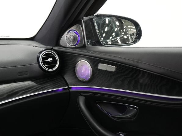 Mercedes-Benz E-Класс V (W213 S213 C238) Рестайлинг с пробегом 2020 года, цена 3 750 000 рублей, 179977 км, седан, Автокод Объявления