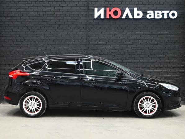 Ford Focus III Рестайлинг с пробегом 2015 года, цена 1 150 000 рублей, 64268 км, хэтчбек, Автокод Объявления