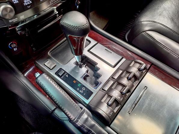 Lexus LX III с пробегом 2011 года, цена 2 870 000 рублей, 273000 км, внедорожник, Автокод Объявления
