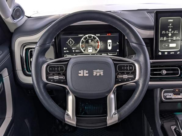 BAIC BJ60 с пробегом 2022 года, цена 3 350 000 рублей, 24377 км, внедорожник, Автокод Объявления