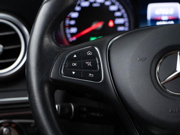 Mercedes-Benz GLC I (X253) с пробегом 2017 года, цена 3 099 050 рублей, 107612 км, внедорожник, Автокод Объявления