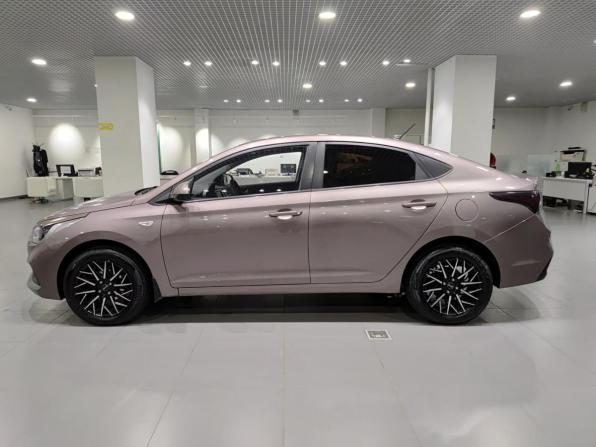 Hyundai Solaris II с пробегом 2019 года, цена 1 393 000 рублей, 120225 км, седан, Автокод Объявления