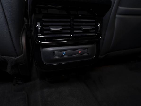 Land Rover Range Rover Evoque II Рестайлинг с пробегом 2025 года, цена 5 675 000 рублей, 30 км, внедорожник, Автокод Объявления