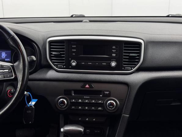 Kia Sportage IV Рестайлинг с пробегом 2021 года, цена 2 623 000 рублей, 63865 км, внедорожник, Автокод Объявления