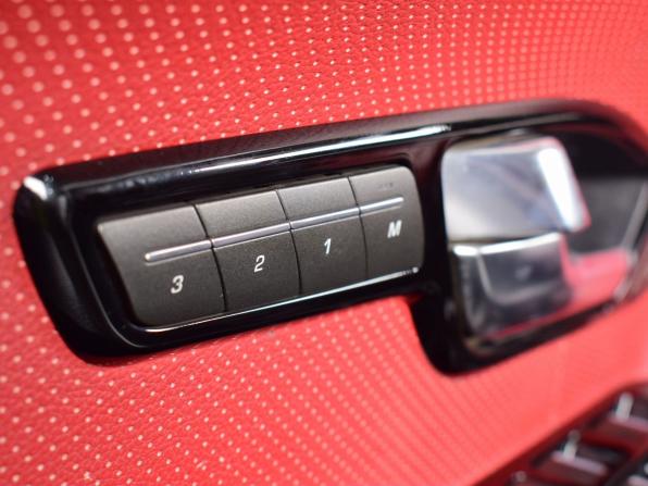 Land Rover Range Rover Evoque I с пробегом 2011 года, цена 1 669 995 рублей, 226407 км, внедорожник, Автокод Объявления