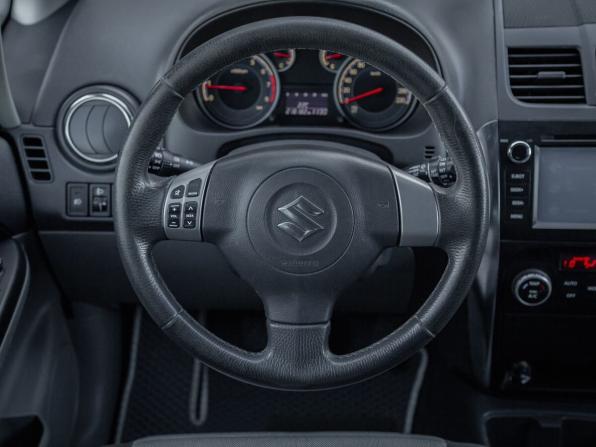 Suzuki SX4 I (Classic) Рестайлинг с пробегом 2011 года, цена 600 000 рублей, 216000 км, хэтчбек, Автокод Объявления
