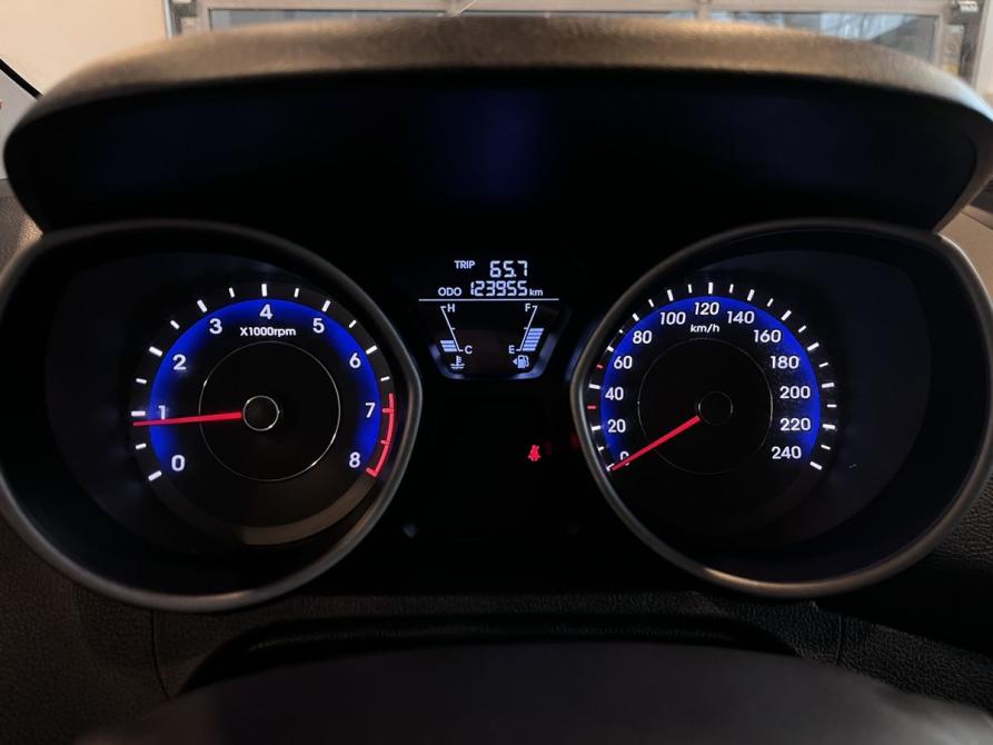 Hyundai Elantra V (MD) Чебоксары  - изображение 11