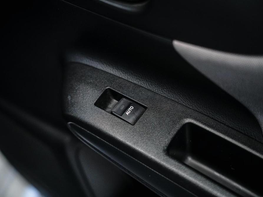 Toyota Wish II Рестайлинг Красноярск  - изображение 24