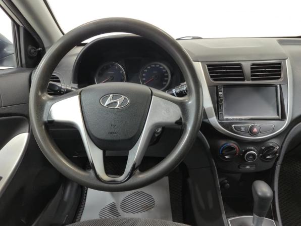 Hyundai Solaris I с пробегом 2013 года, цена 730 000 рублей, 129542 км, седан, Автокод Объявления