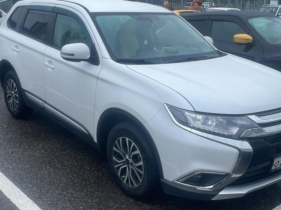 Mitsubishi Outlander III Рестайлинг 2 Санкт-Петербург  - изображение 2