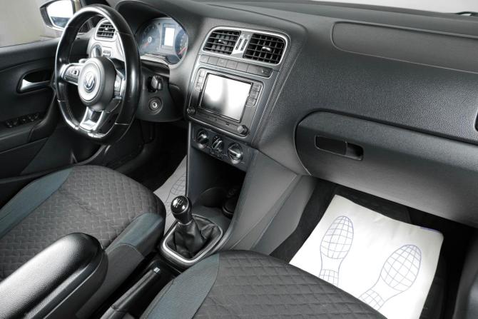 Volkswagen Polo V Рестайлинг с пробегом 2020 года, цена 1 159 000 рублей, 119600 км, седан, Автокод Объявления