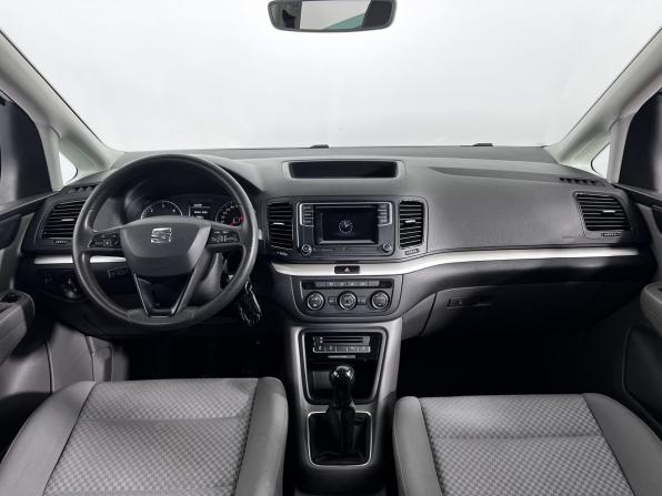 SEAT Alhambra II Рестайлинг с пробегом 2016 года, цена 1 750 000 рублей, 203040 км, минивэн, Автокод Объявления