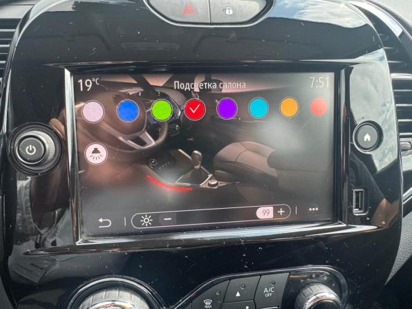 Renault Kaptur I Рестайлинг с пробегом 2021 года, цена 1 685 000 рублей, 65620 км, внедорожник, Автокод Объявления