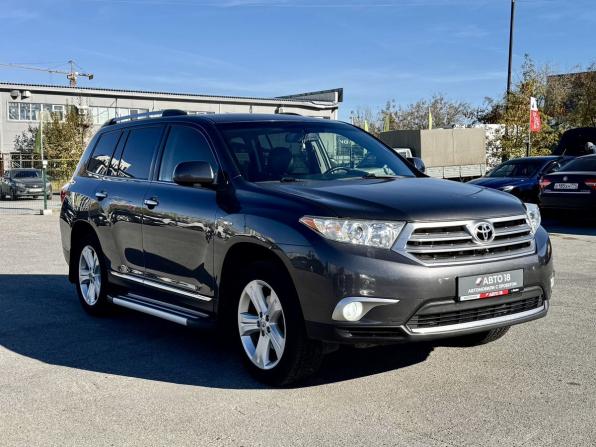 Toyota Highlander II (XU40) Рестайлинг с пробегом 2012 года, цена 1 999 000 рублей, 227230 км, внедорожник, Автокод Объявления
