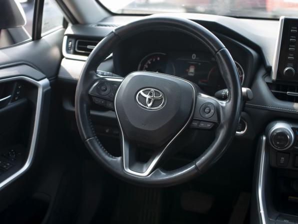 Toyota RAV4 V (XA50) с пробегом 2020 года, цена 3 800 000 рублей, 117311 км, внедорожник, Автокод Объявления