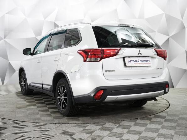 Mitsubishi Outlander III Рестайлинг 2 с пробегом 2017 года, цена 1 740 000 рублей, 193420 км, внедорожник, Автокод Объявления