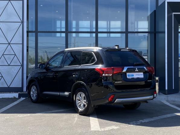 Mitsubishi Outlander III Рестайлинг 2 с пробегом 2017 года, цена 1 619 000 рублей, 153387 км, внедорожник, Автокод Объявления