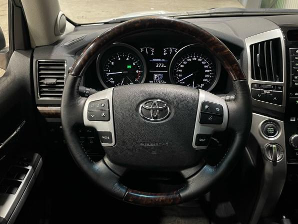 Toyota Land Cruiser 200 Series Рестайлинг 1 с пробегом 2012 года, цена 3 950 000 рублей, 177352 км, внедорожник, Автокод Объявления