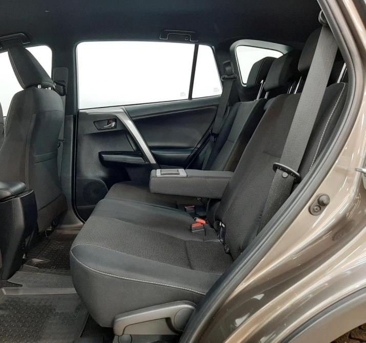 Toyota RAV4 IV (XA40) Рестайлинг Москва  - изображение 12