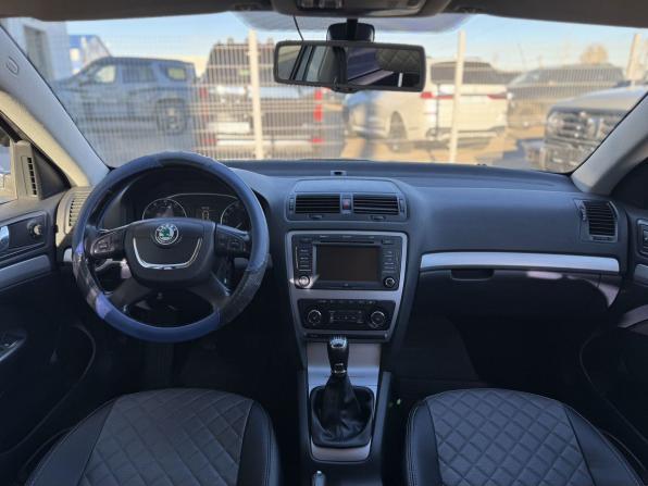 Skoda Octavia II (A5) Рестайлинг с пробегом 2011 года, цена 535 000 рублей, 206279 км, лифтбек, Автокод Объявления