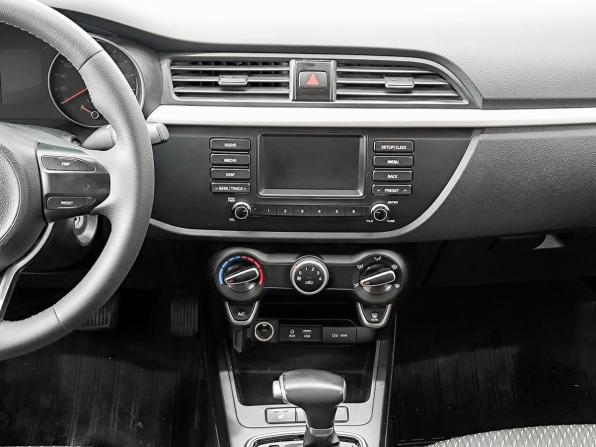 Kia Rio IV с пробегом 2017 года, цена 1 350 000 рублей, 93203 км, седан, Автокод Объявления