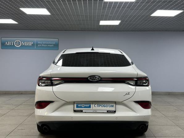 JAC J7 I с пробегом 2023 года, цена 1 300 000 рублей, 44472 км, лифтбек, Автокод Объявления