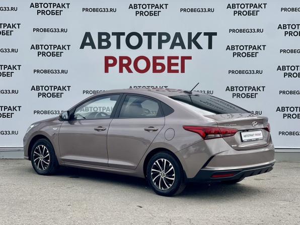 Hyundai Solaris II Рестайлинг с пробегом 2021 года, цена 1 700 000 рублей, 42500 км, седан, Автокод Объявления
