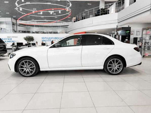 Mercedes-Benz E-Класс V (W213 S213 C238) Рестайлинг с пробегом 2021 года, цена 5 300 000 рублей, 65672 км, седан, Автокод Объявления