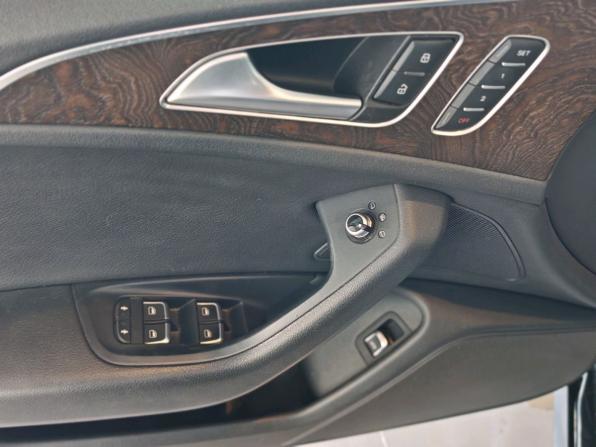 Audi A6 IV (C7) Рестайлинг с пробегом 2015 года, цена 1 965 000 рублей, 109500 км, седан, Автокод Объявления