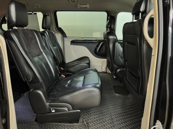 Chrysler Voyager V Рестайлинг с пробегом 2014 года, цена 1 280 000 рублей, 256190 км, минивэн, Автокод Объявления
