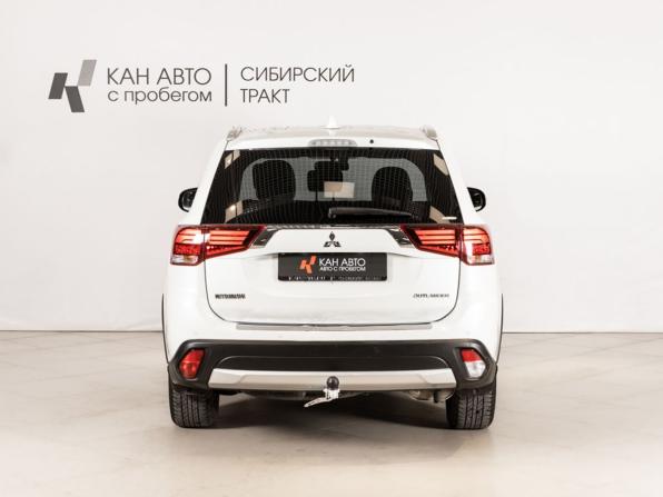 Mitsubishi Outlander III Рестайлинг 3 с пробегом 2018 года, цена 2 234 958 рублей, 76000 км, внедорожник, Автокод Объявления
