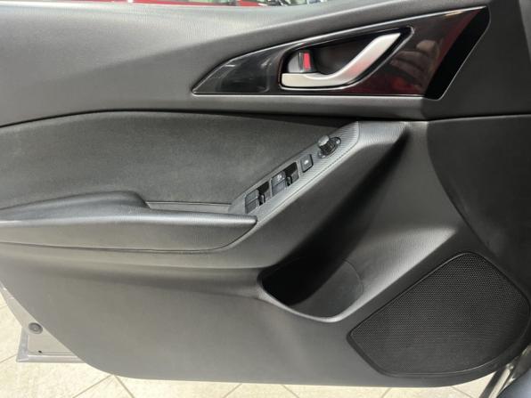 Mazda 3 III (BM) с пробегом 2014 года, цена 1 265 000 рублей, 153840 км, хэтчбек, Автокод Объявления