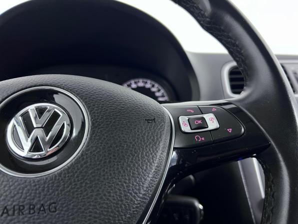 Volkswagen Polo V Рестайлинг с пробегом 2018 года, цена 1 220 000 рублей, 89560 км, седан, Автокод Объявления